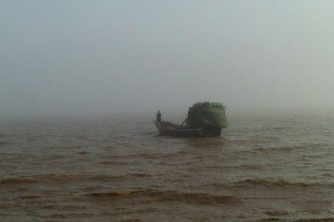 梦见船被浓雾困住
